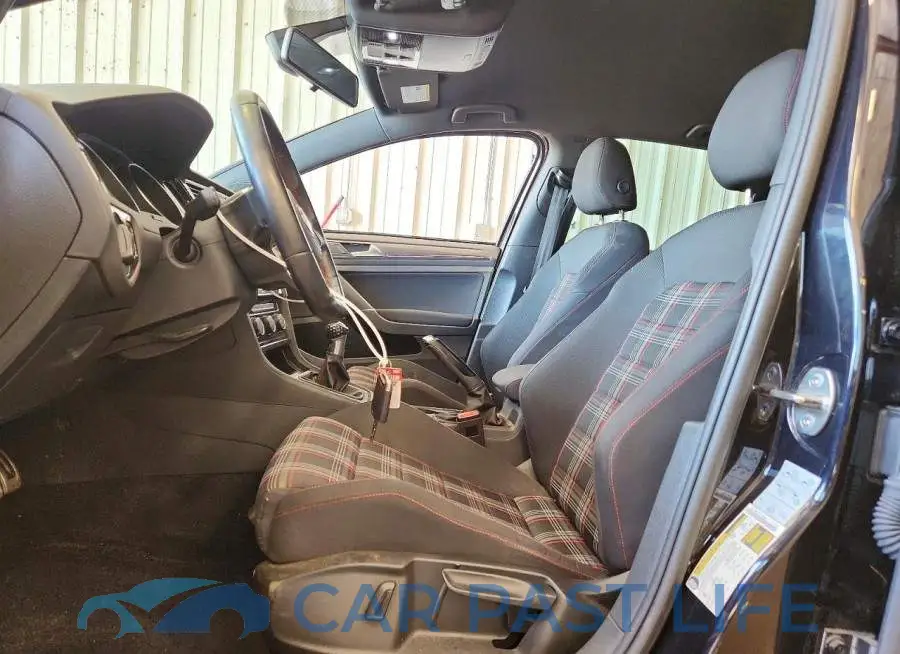 3VW5T7AU7LM005377# 7