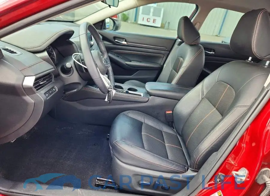 1N4BL4CV4LC251952# 7