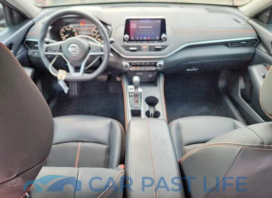 1N4BL4CV4LC251952# 8