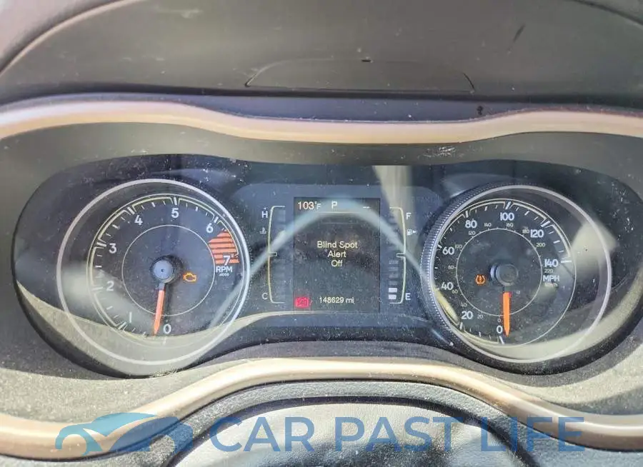 1C4PJLCB9HW653042# 9