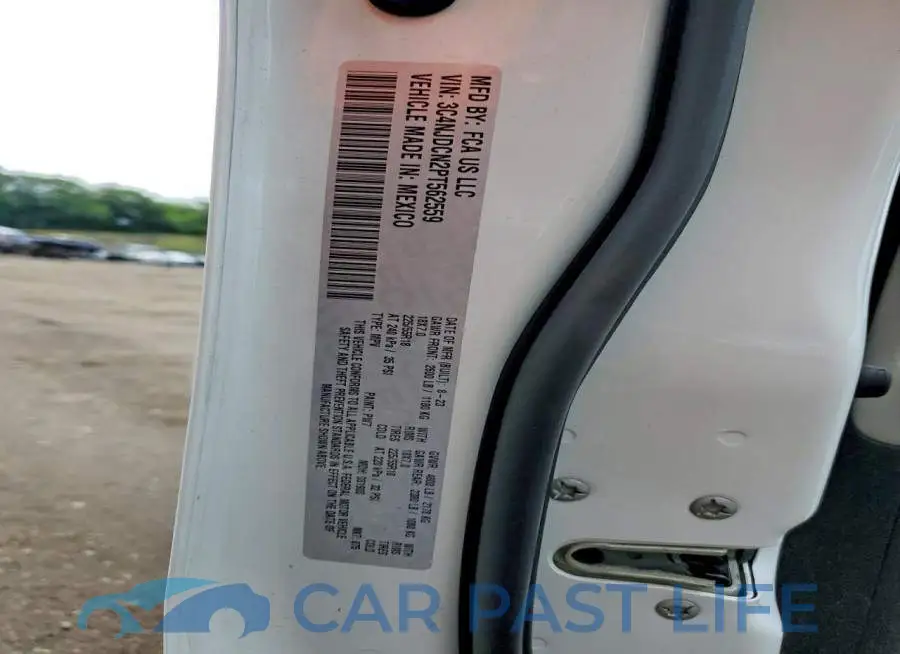3C4NJDCN2PT562559# 13
