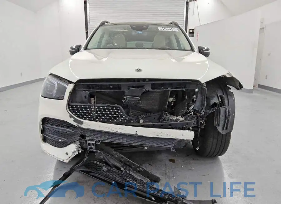4JGFB4JB8NA608082# 5