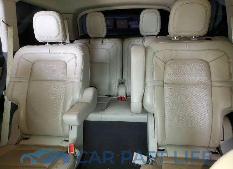 5LM5J7WC1LGL11485# 10