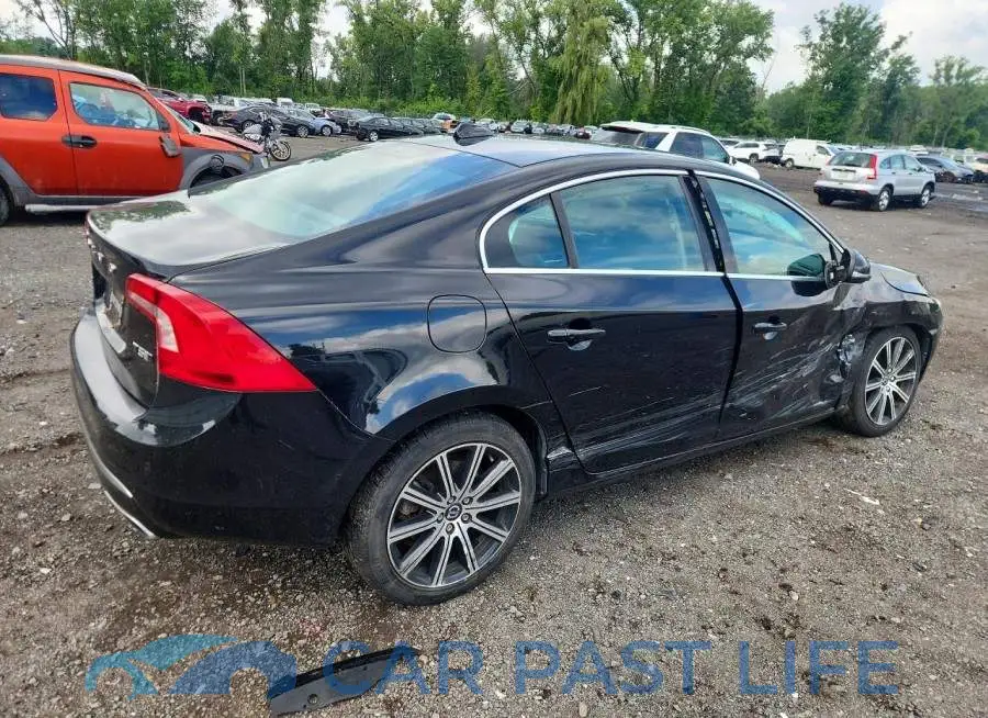 LYV402TM4JB156056# 3