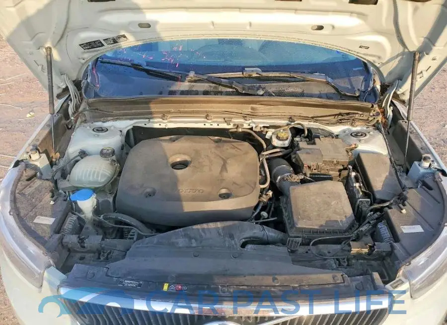 YV4162XZ4K2020579# 12