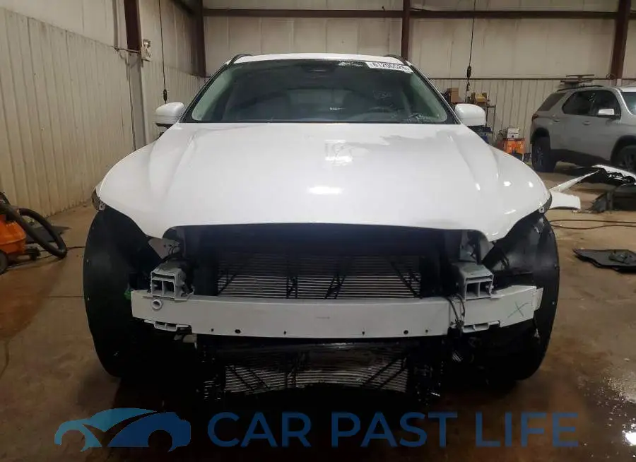 YV4L12RV5P1391149# 5