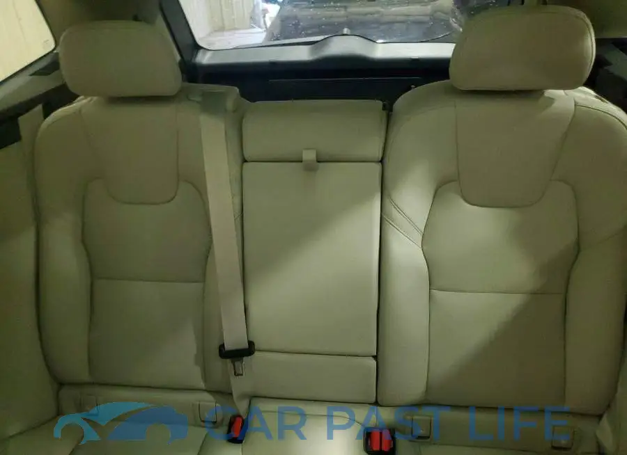 YV4L12RV5P1391149# 10