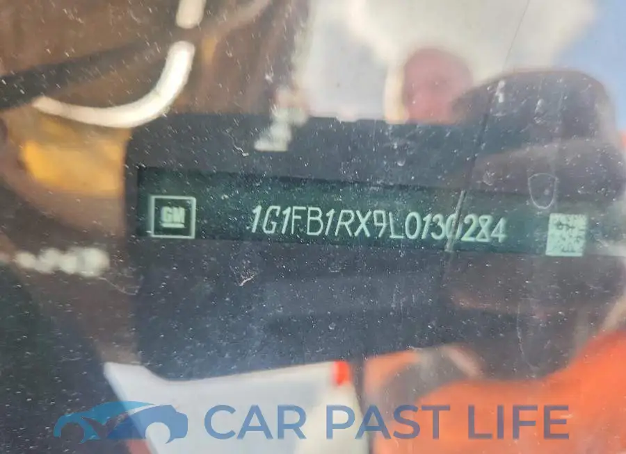 1G1FB1RX9L0130284# 12
