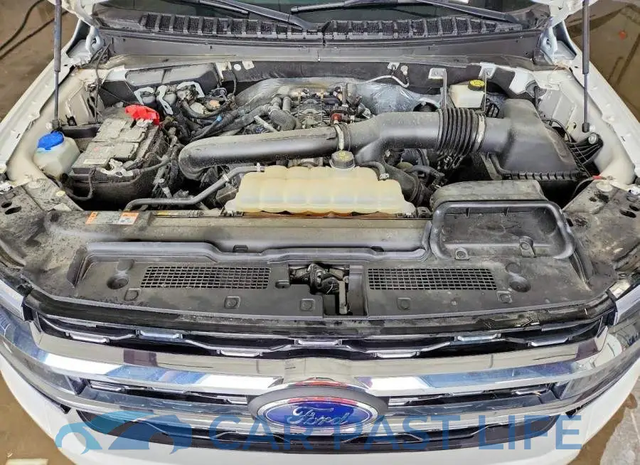 1FMJU2A82PEA62873# 12