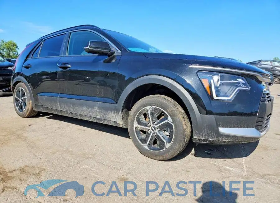 KNDCR3LE9P5037119# 4