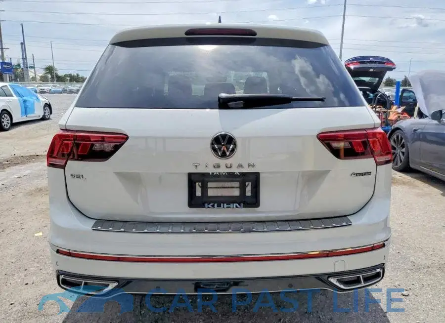 3VV4B7AX2RM054069# 6