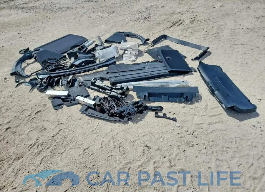 WP1AA2A59PLB12794# 13