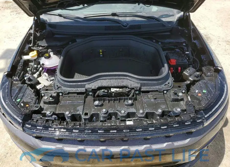 3C4RJNAK9RT150545# 12
