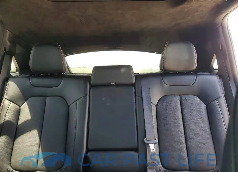 3C4RJNAK9RT150545# 10