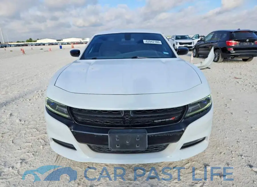 2C3CDXBG1JH143951# 5