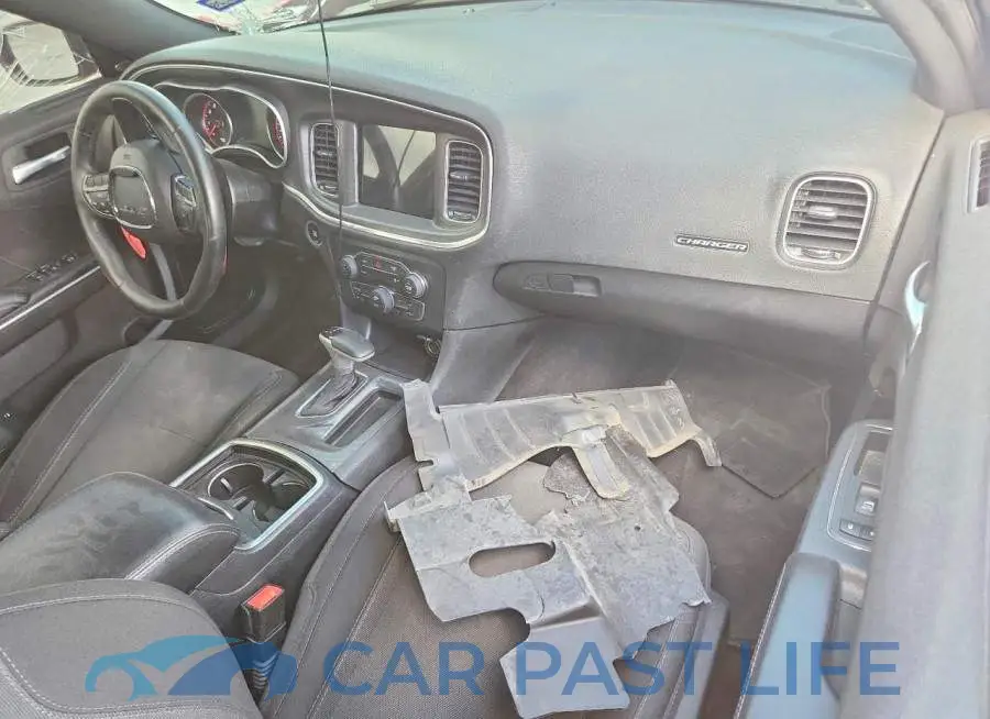 2C3CDXCT9HH571949# 8