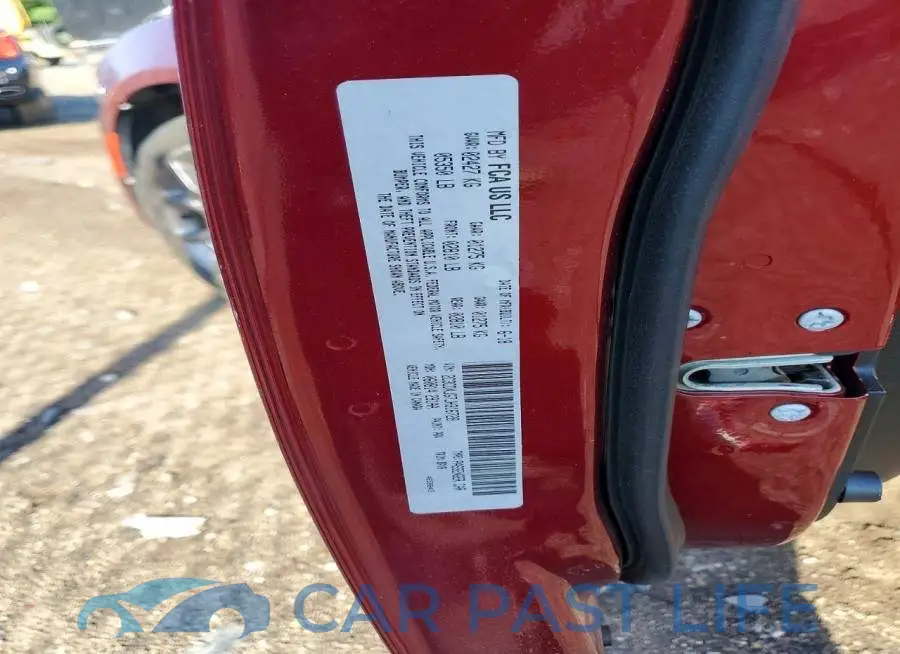2C3CDXJG7JH316728# 12