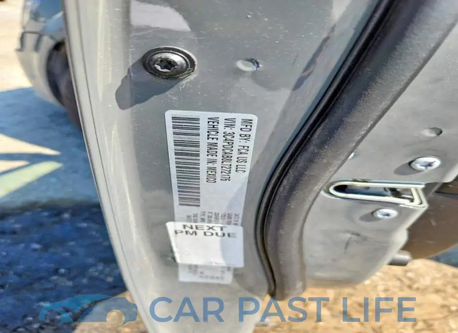 3C4PDCAB8LT272176# 14