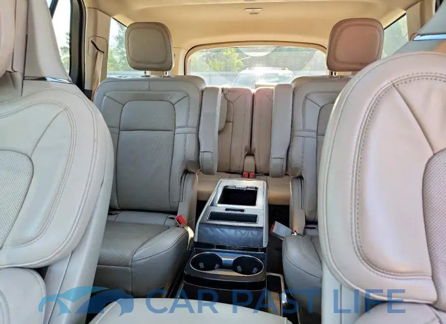 5LM5J7XC8NGL04938# 10