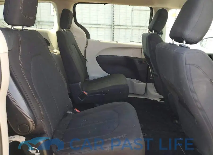 2C4RC1FG1LR137161# 11