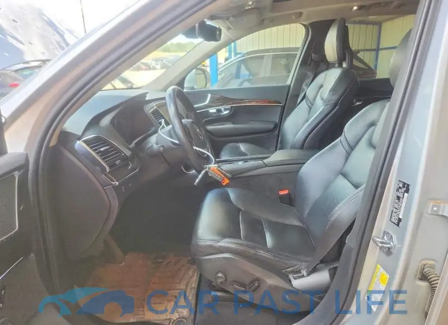 YV4A22PK9J1211904# 7