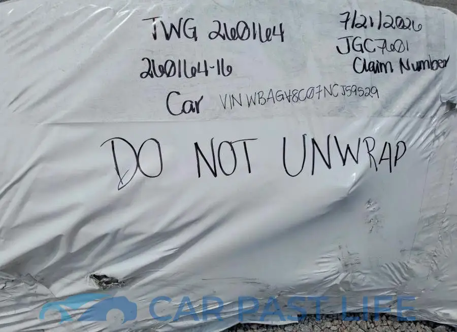 WBAGV8C07NCJ59529# 10