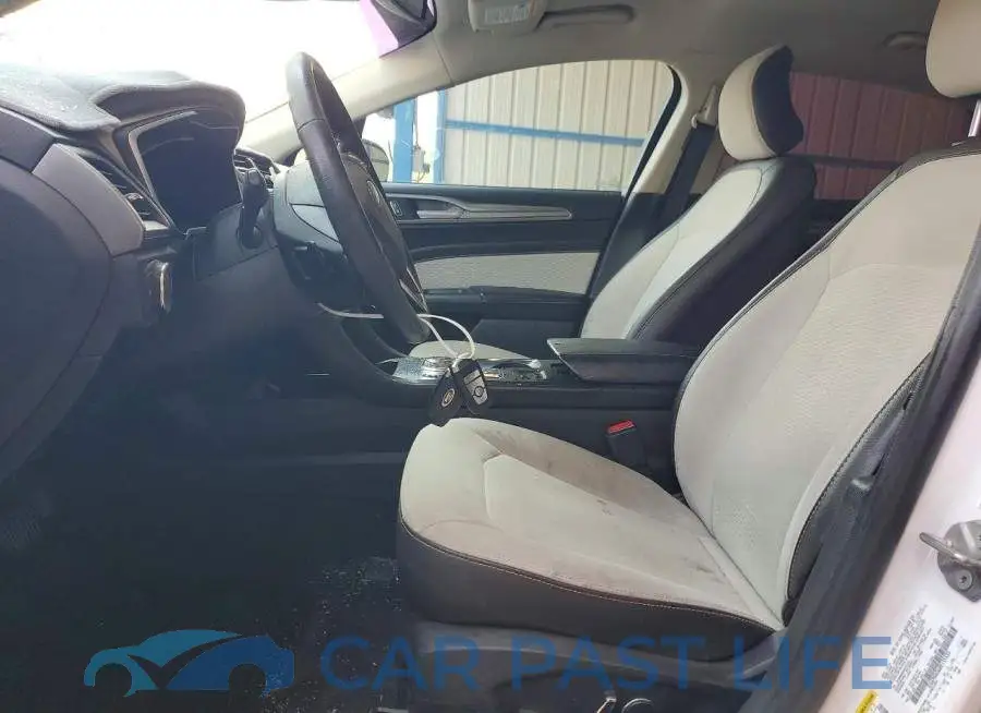 3FA6P0HD6KR135523# 7
