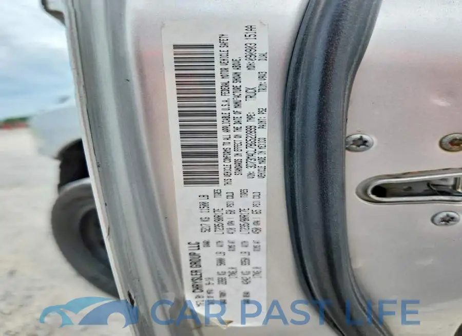 3C6TR5HT6JG242181# 13