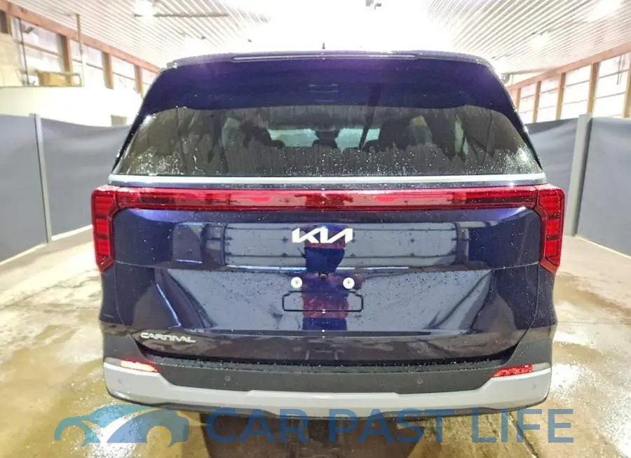 KNDNB5K32V6658993# 6