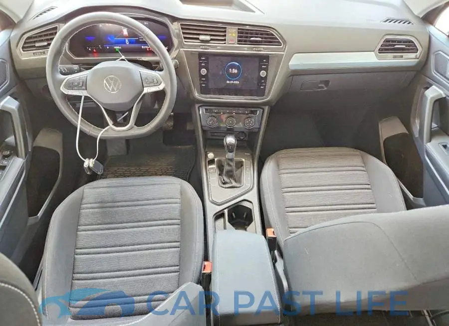 3VVRB7AX8RM231990# 8