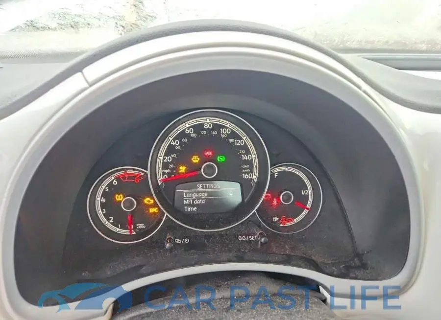 3VWJ17AT5HM607861# 9