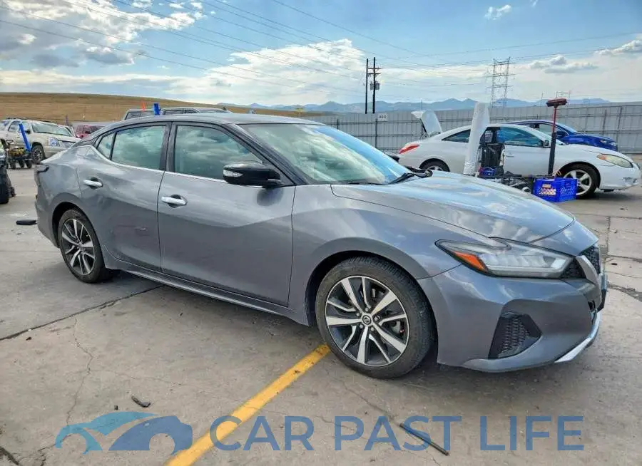 1N4AA6CV6LC360300# 4