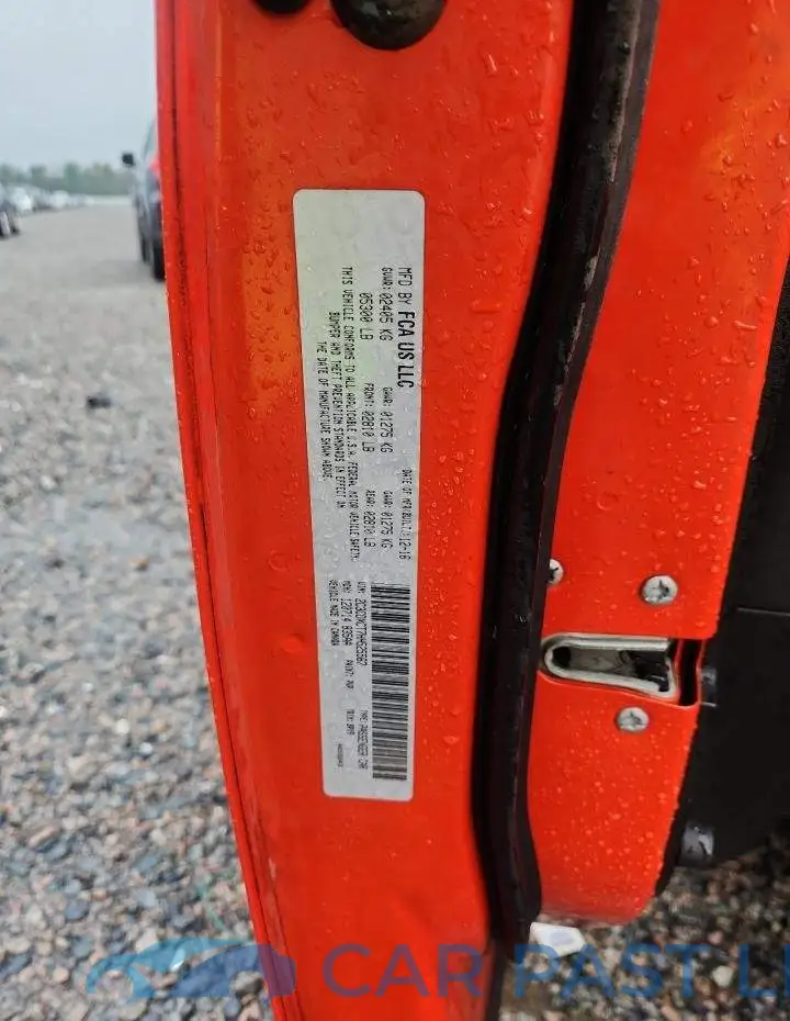 2C3CDXCT7HH525567# 12
