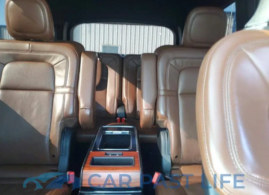 5LM5J7XC2LGL17701# 10