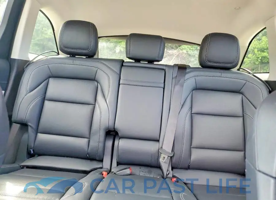 5LMPJ8J48SJ890264# 10
