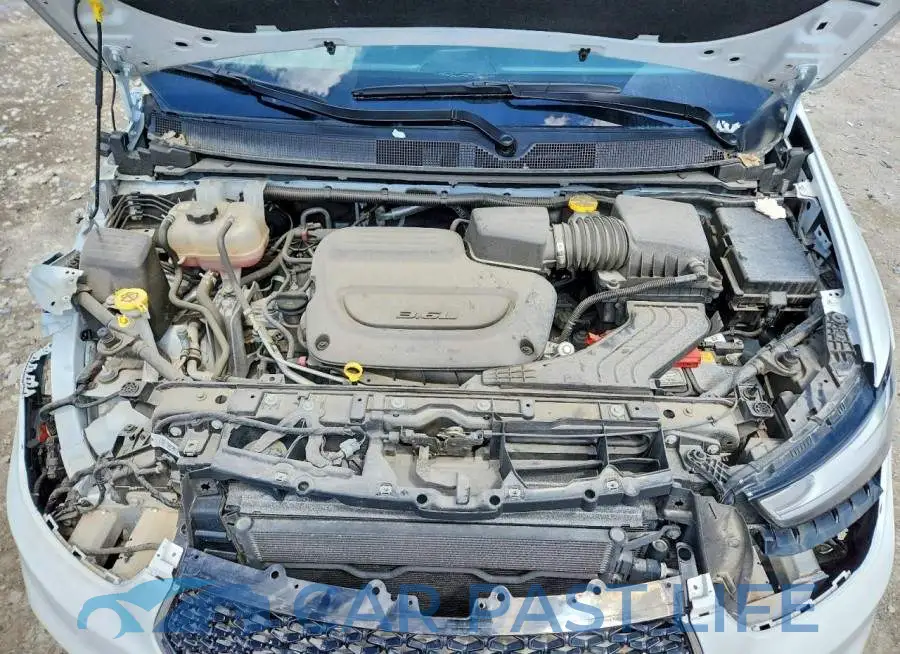 2C4RC1BG2RR110887# 12
