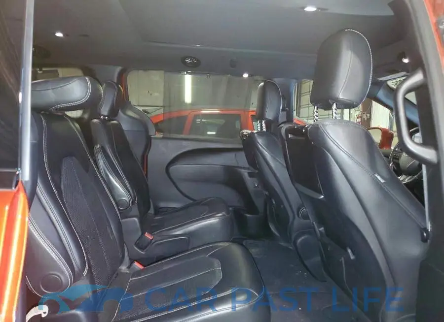 2C4RC1EG1JR258254# 11