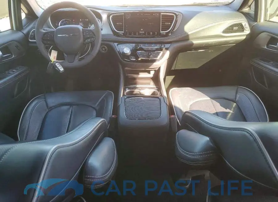 2C4RC1S72NR215939# 8