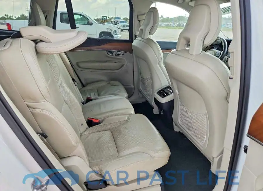 YV4A22PL9H1182326# 11