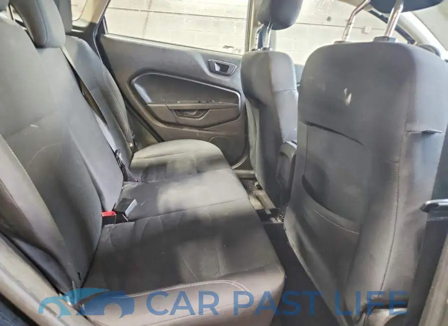 3FADP4BJ8JM136049# 10