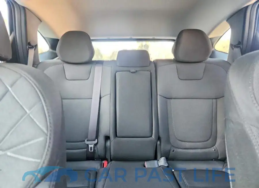 KM8JBCA11PU117527# 10