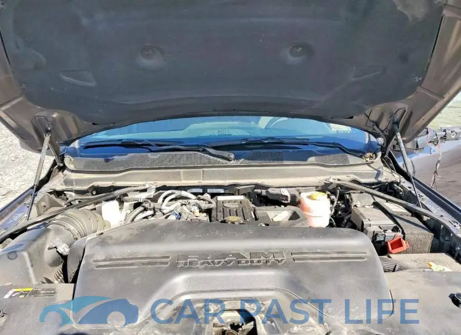 3C63RRGL2TG180533# 11
