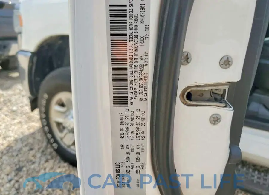 3C6UR5CJ3KG604222# 12