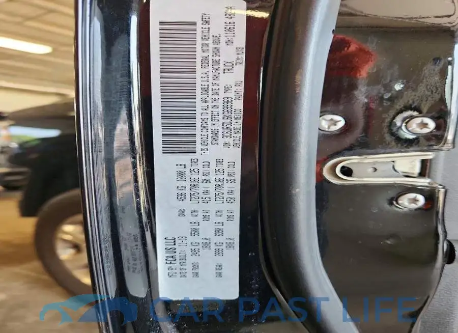3C6UR5DJ6KG699969# 13