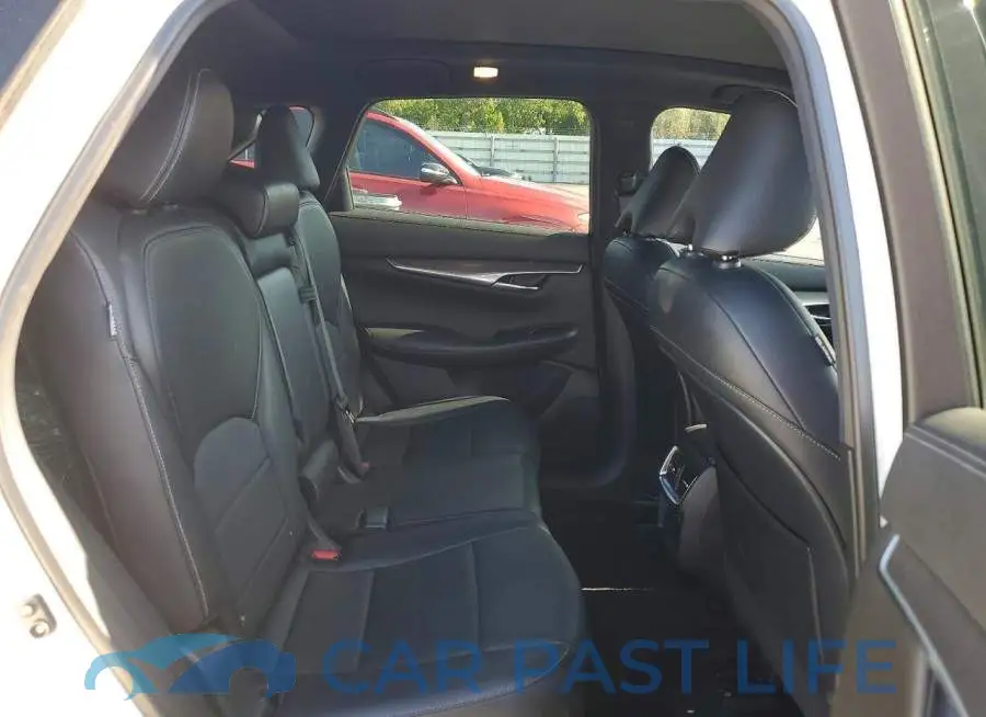 3PCAJ5BA8NF114034# 11