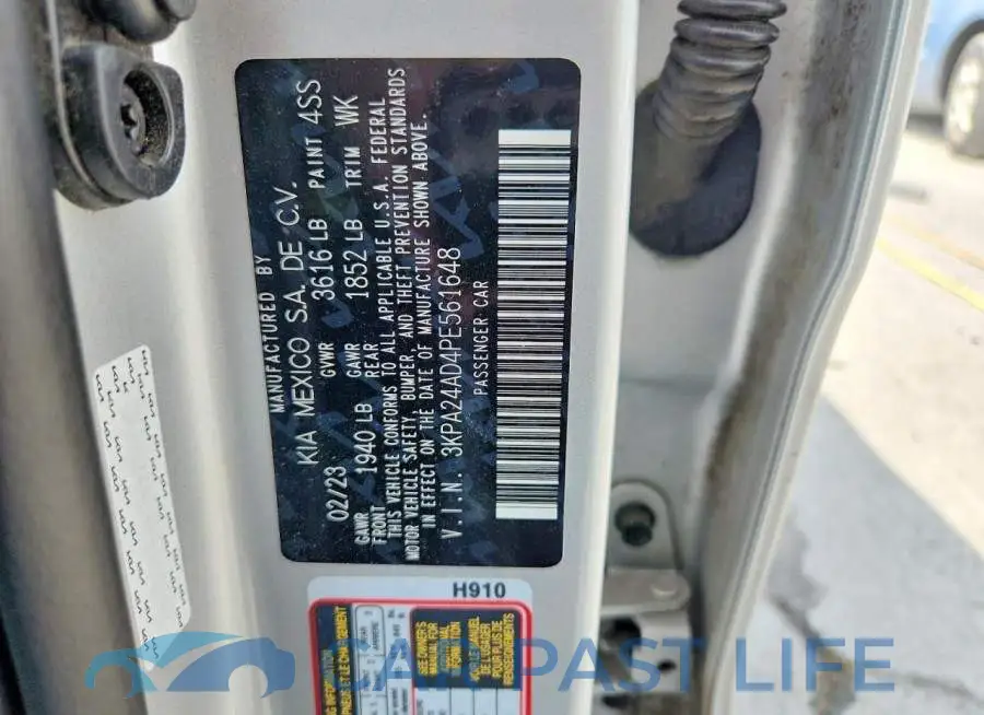 3KPA24AD4PE561648# 12