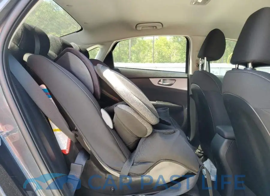 3KPF24AD9RE803939# 10