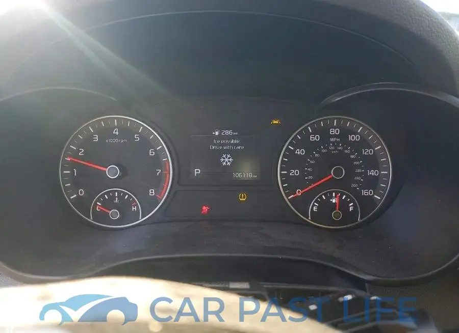 5XXGT4L37KG370673# 9