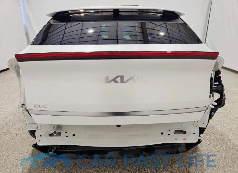 KNDC34LA9R5211715# 6