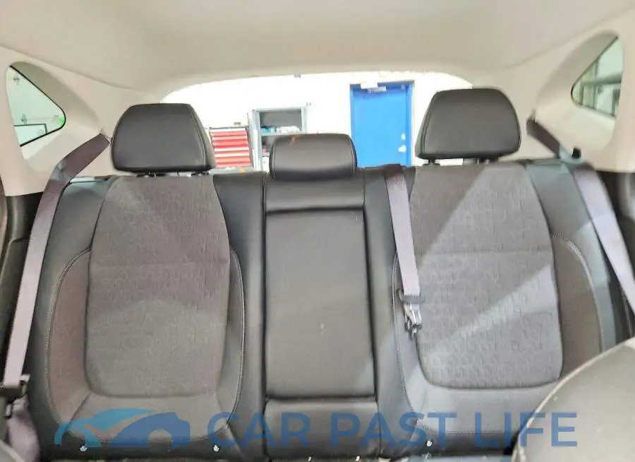 KNDEUCAA2R7610635# 10